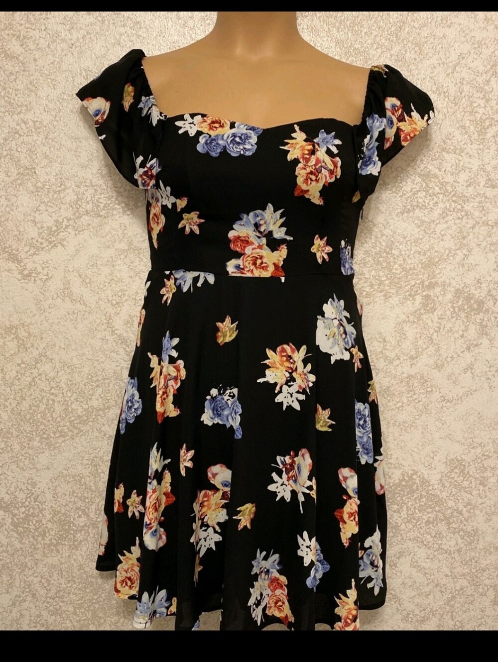 Express Black Floral Sweetheart A-line Mini Dress w/ Ruffle Sleeves, Size 8